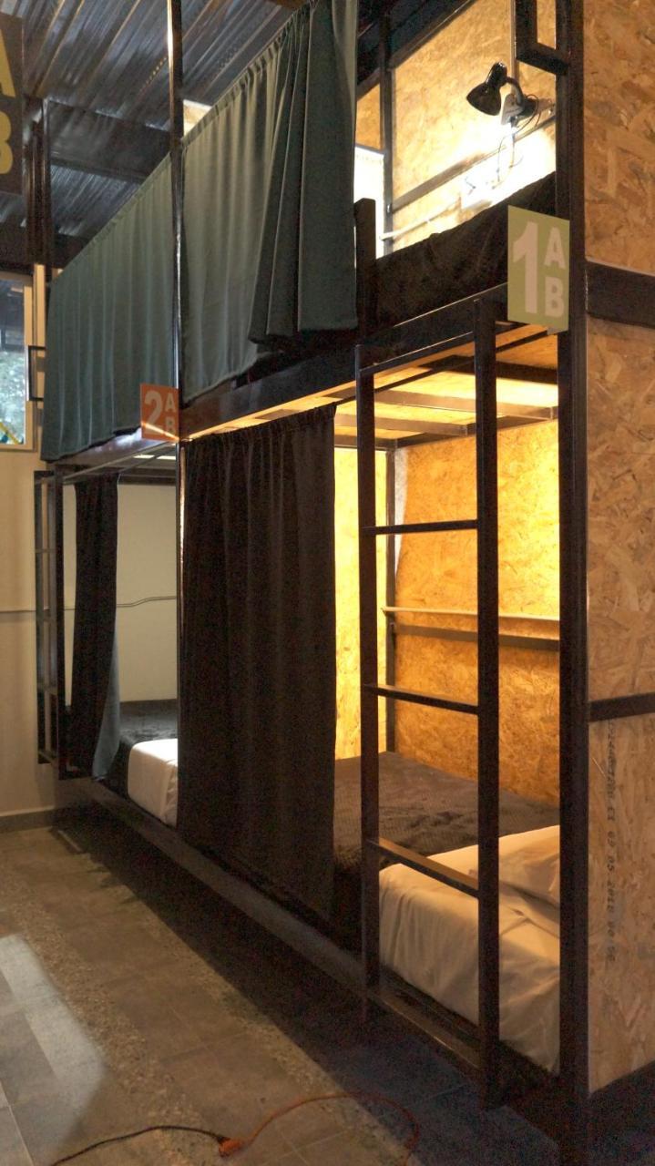 מדיין Nativo Hostel מראה חיצוני תמונה