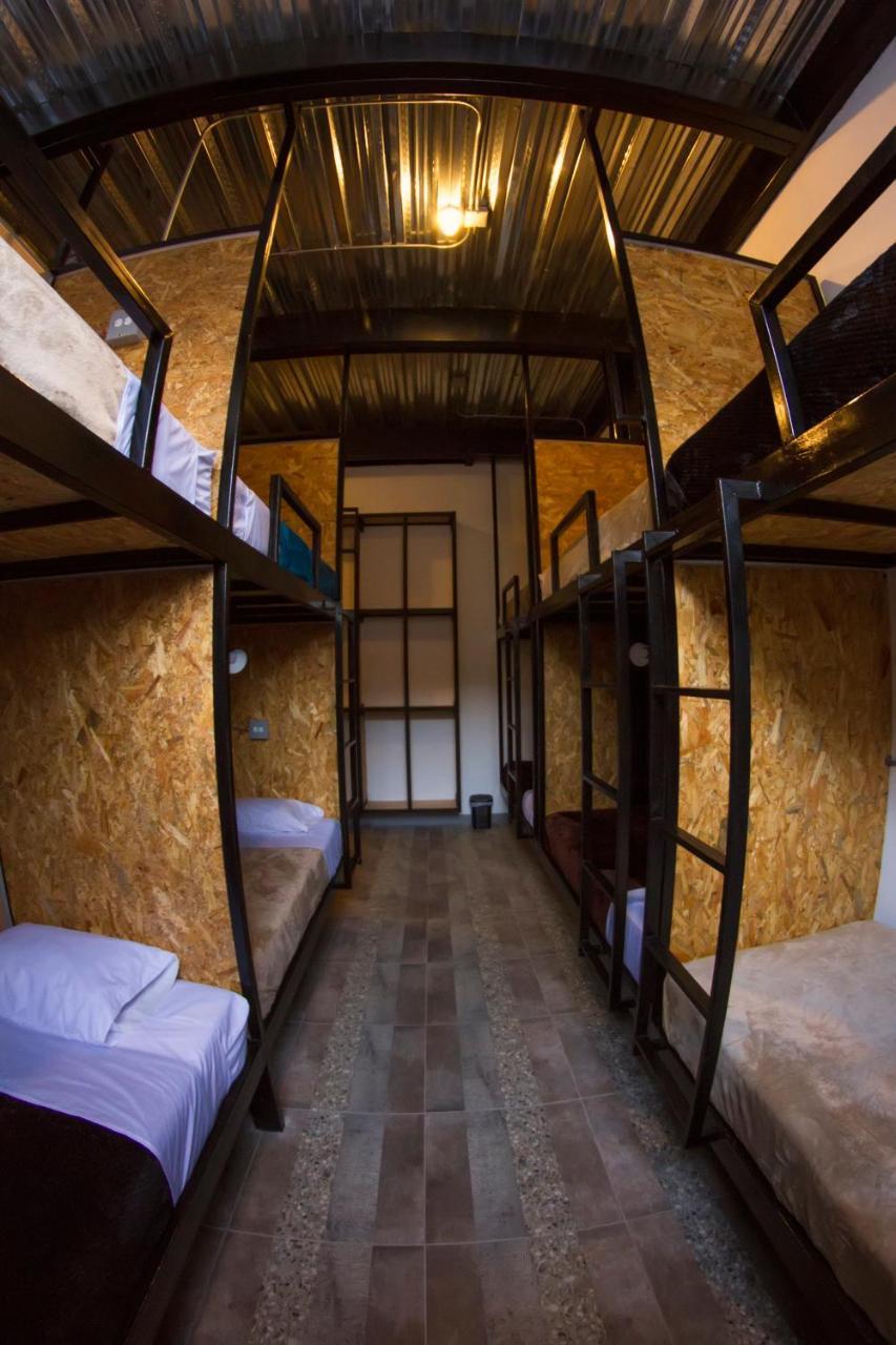 מדיין Nativo Hostel מראה חיצוני תמונה
