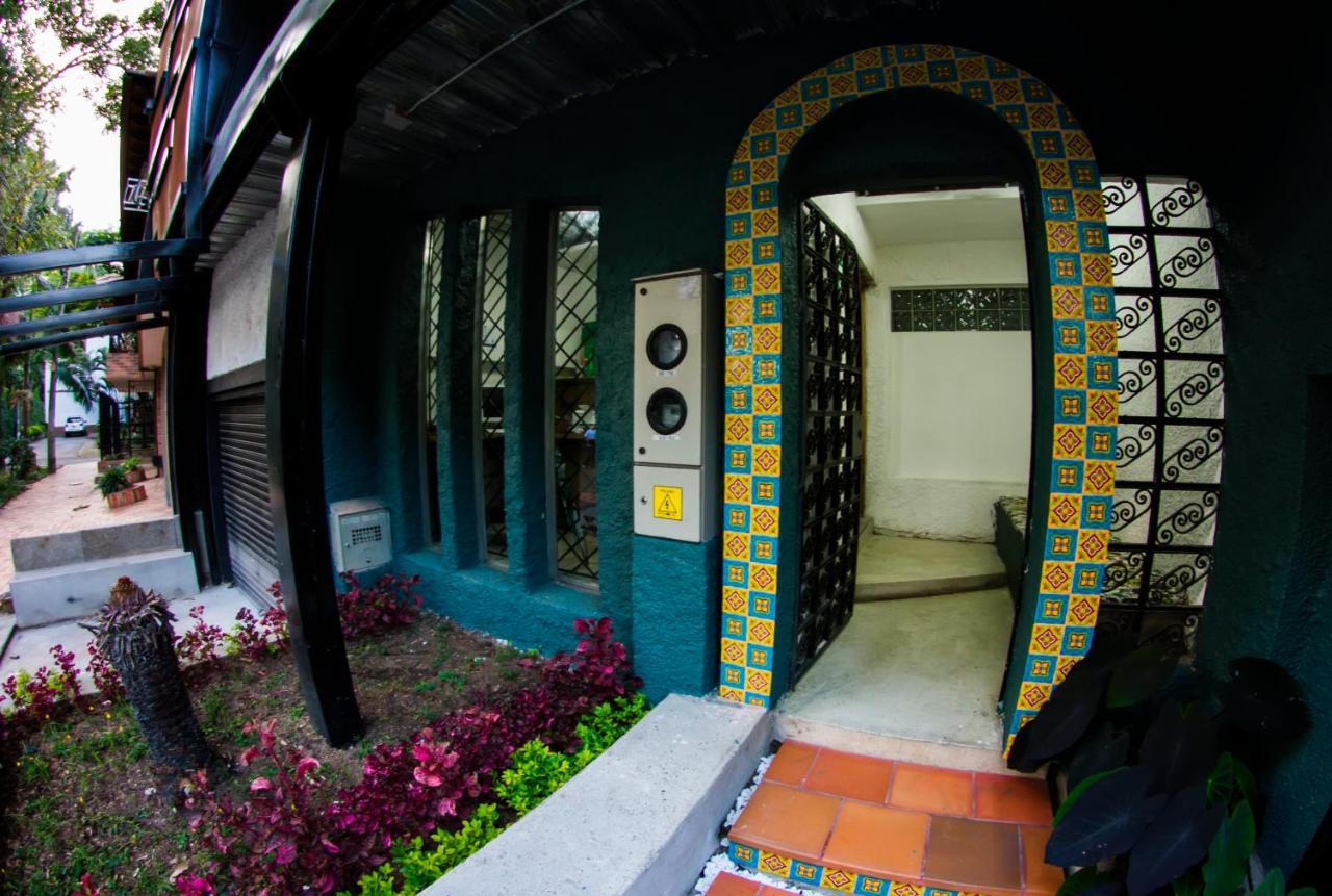 מדיין Nativo Hostel מראה חיצוני תמונה